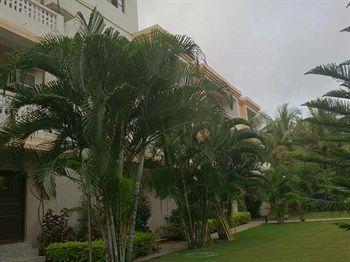 Retreat Anjuna Resort Buitenkant foto